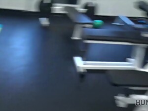 HUNT4K. Man for money let stranger fuck his slutty girlfriend in gym