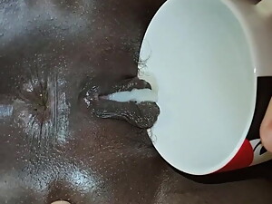 Creampie in the cup of an ebony wife