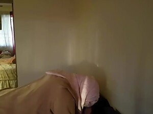 Muslim kissing and fucking teen boy while husband working