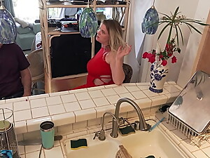 Stepmom gets pics for anniversary of secretary sucking husband'_s dick so she fucks her stepson