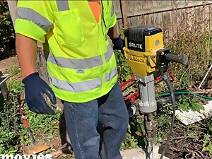 Construction Worker Fucks House Wife Milf on Patio Job Site (too thirsty couldnâ€™t say no)